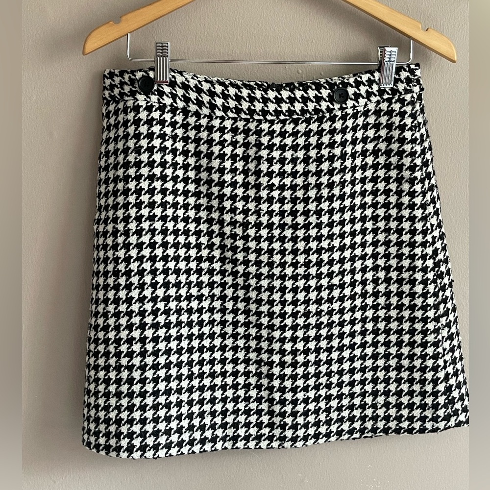 Houndstooth Mini Skirt